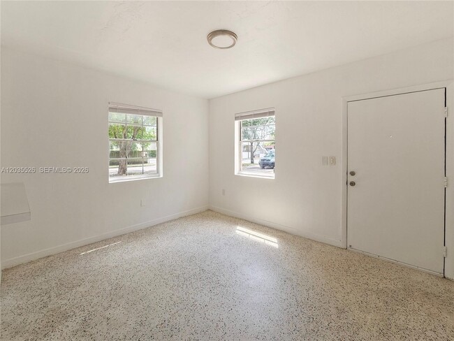 Photo - 6601 SW 10th St Unit 2