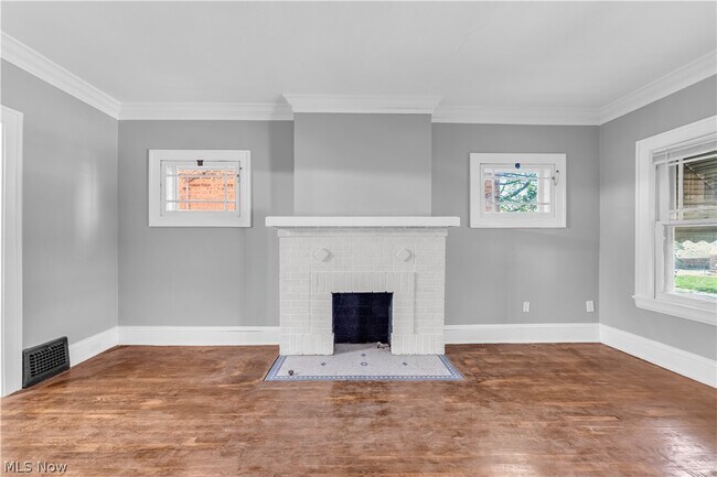 Photo - 1353 Phelps Ave Unit 2