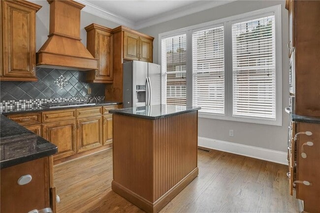 Photo - 3026 Eltham Pl