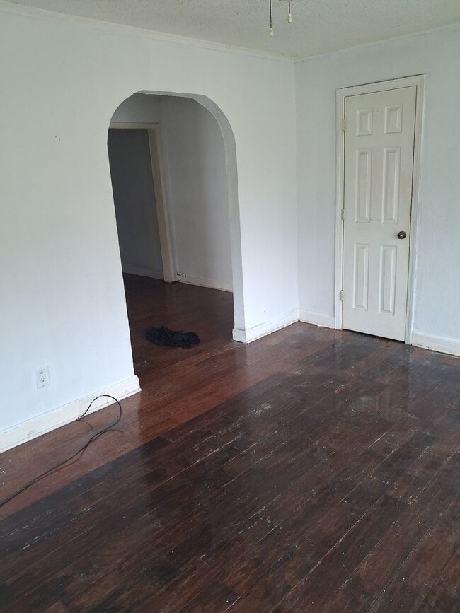 Photo - 166 Eastview Dr
