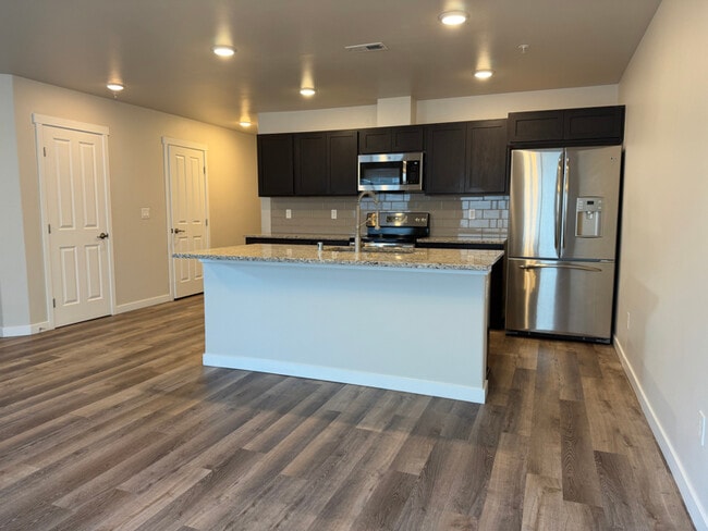 Photo - 5723 W Albany Pl