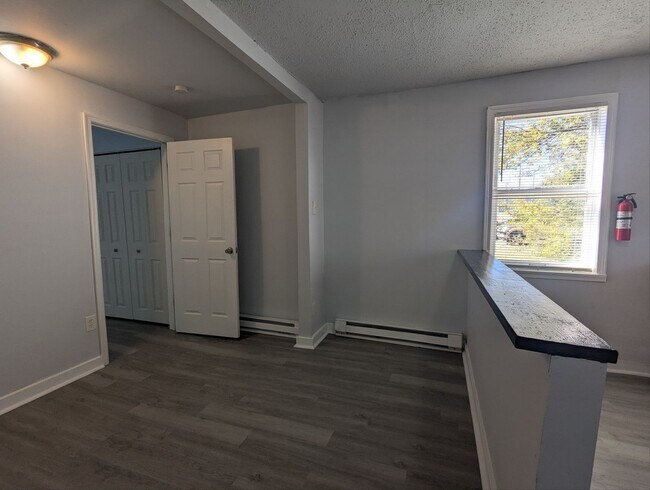 Photo - 519 E 9th St Unit 1F