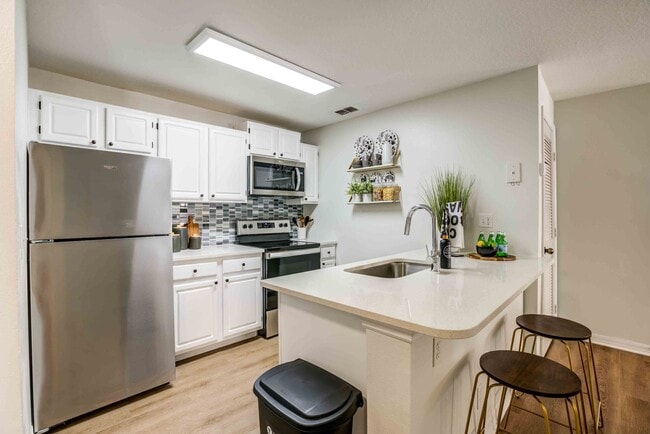 Parks at Hunters Creek apartments — community photo