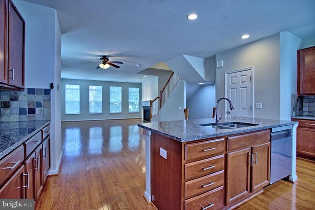 Photo - 9612 Stockwell Ln