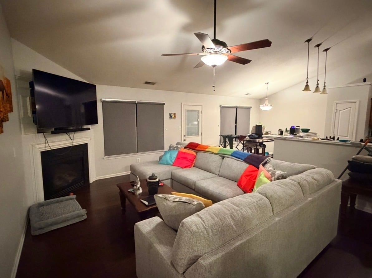 Photo - 3926 Hunter Hill Ln