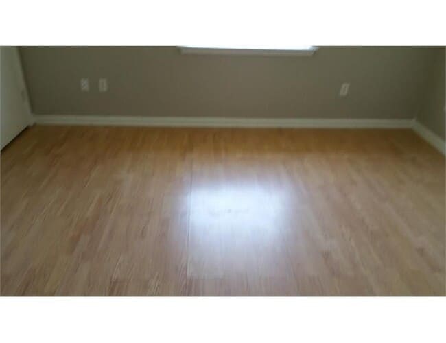 Photo - 10921 Roger Dr