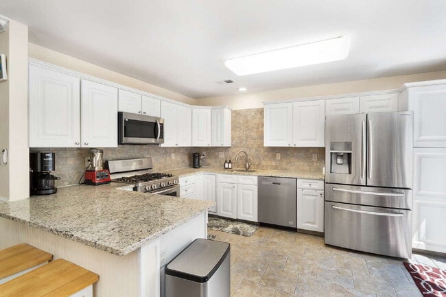 Photo - 50 Battalion Dr