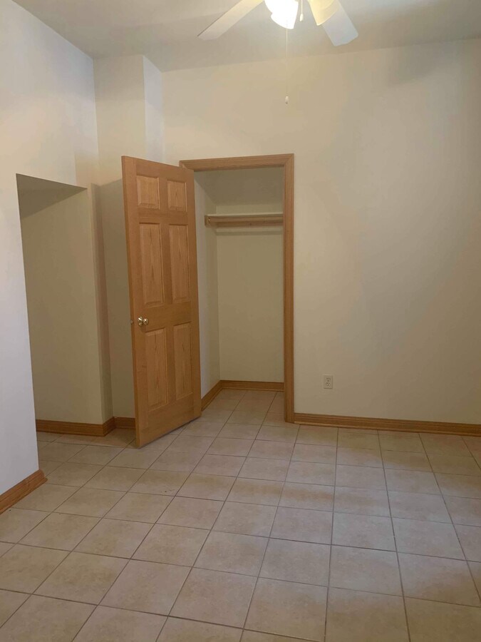 Photo - 307 N Main St