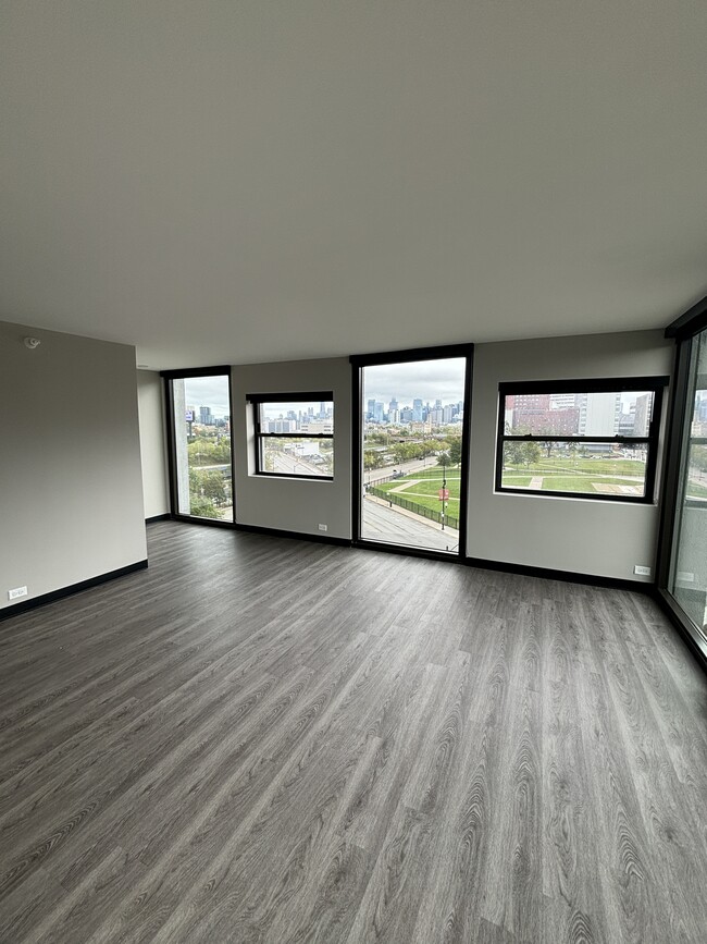 Photo - 2117 W Gladys Ave Condominio Unidad 615