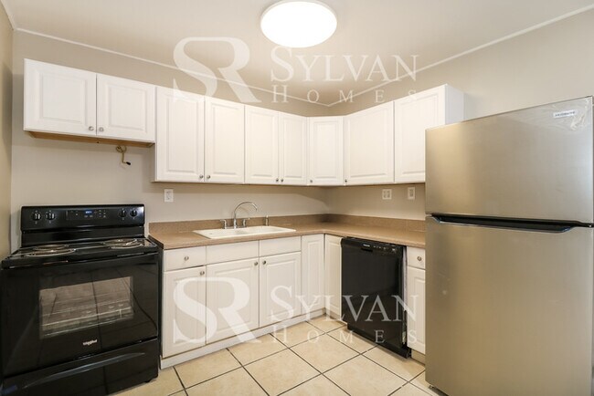 Photo - At Last, This Is What You Have Been Search... Casa