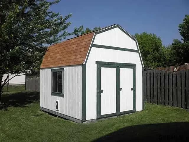 Photo - 3128 Sheridan Rd Unidad 2nd front bedroom