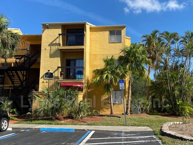 Photo - 2855 Winkler Ave Unit 124