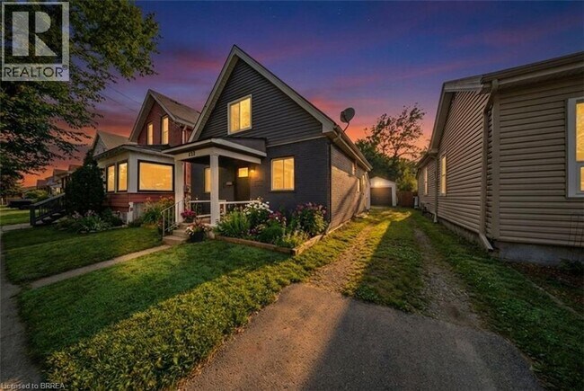 Photo - 232 Grey St