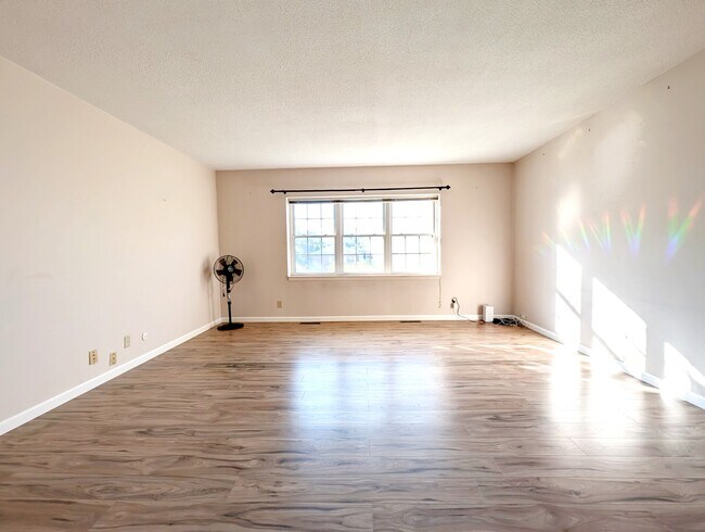 Photo - 26 Lake Shore Ter Unit 2