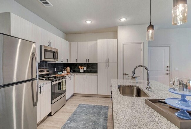 Photo - 14199 N Interstate Hwy 35 Unit A1