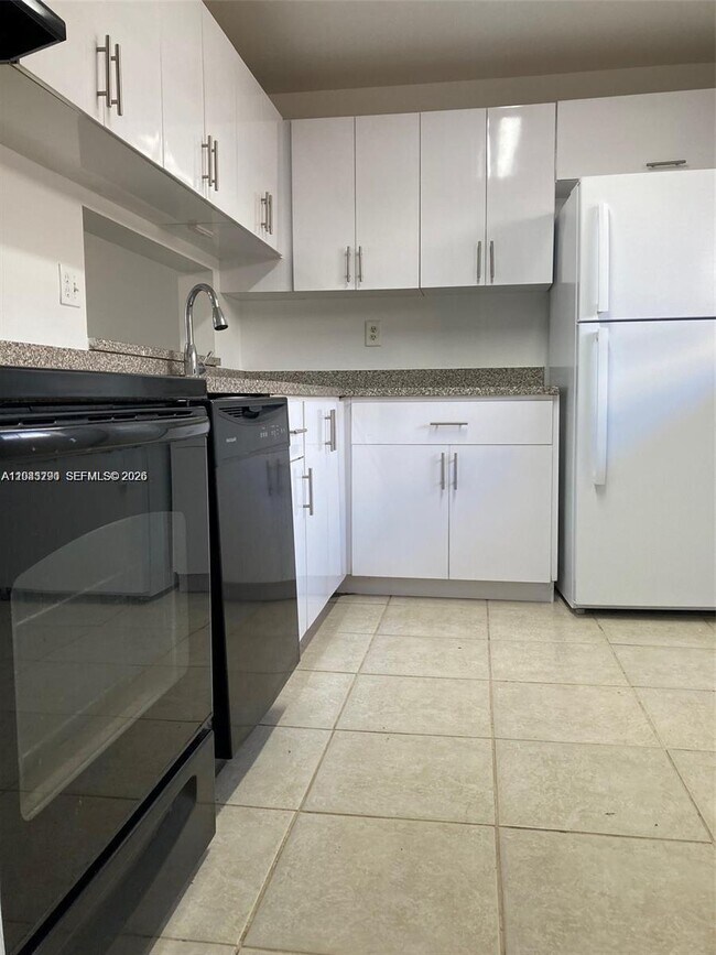 Photo - 8420 SW 133rd Avenue Rd Unit 422