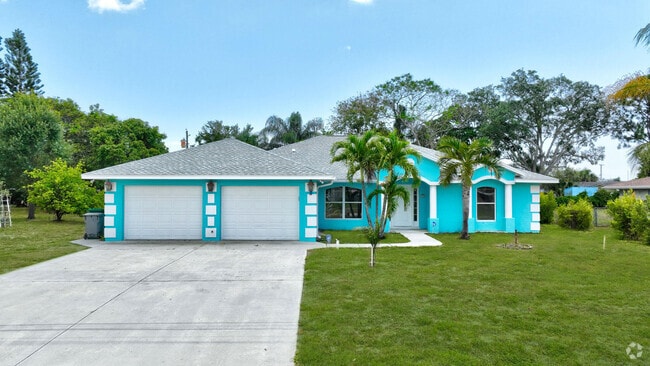 Building Photo - 189 SE Floresta Dr Rental