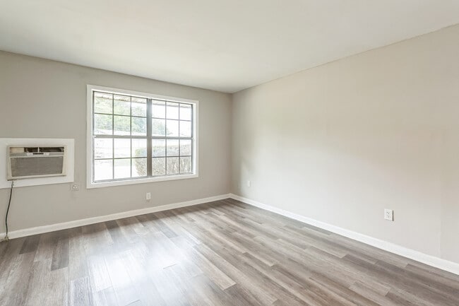 105 Walnut Street