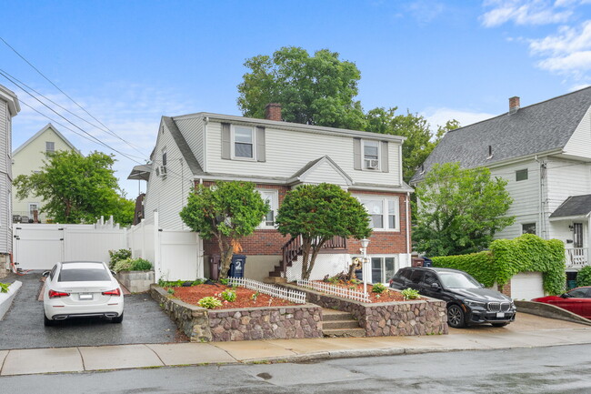 Photo - 44 Woodlawn Ave Unidad 2