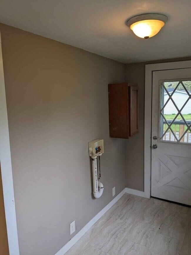 Photo - 310 E Vine St