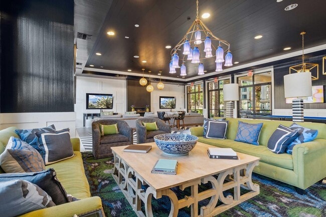 Photo - Altitude Sixteen 75