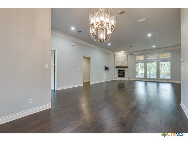 Photo - 1729 Las Lomas Ct