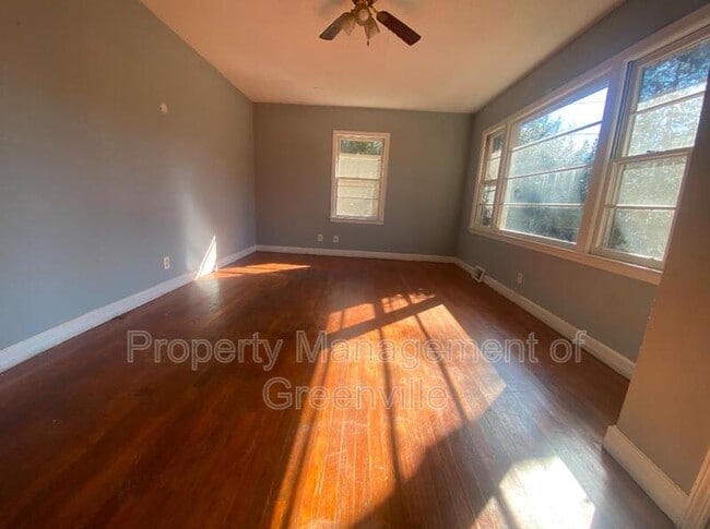Photo - 18 Bagwell Cir