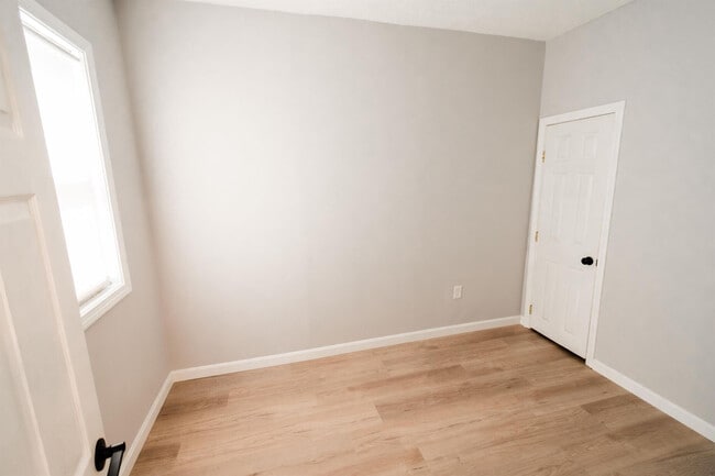 Photo - 45 Morris St Unit #1
