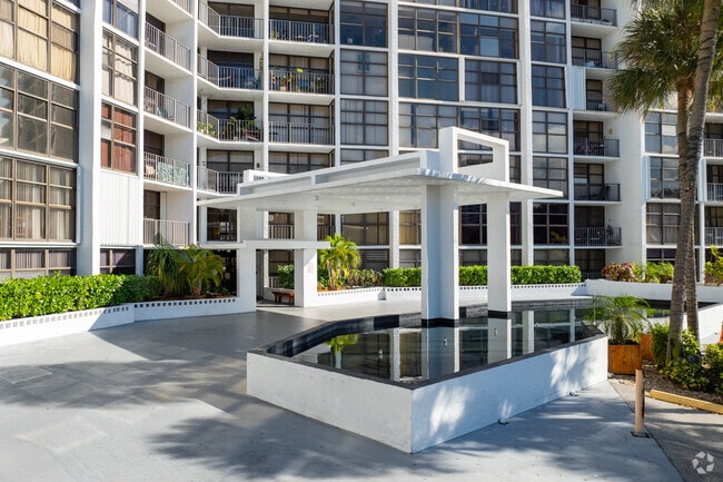 Photo - Towers of Oceanview East