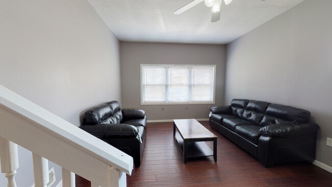 Photo - 1014 E Colvin St