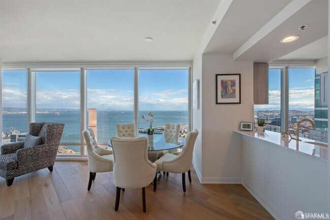 Photo - 401 Harrison St