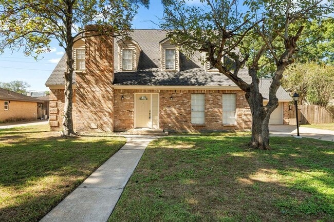 Building Photo - 12711 Shady Knoll Ln Rental