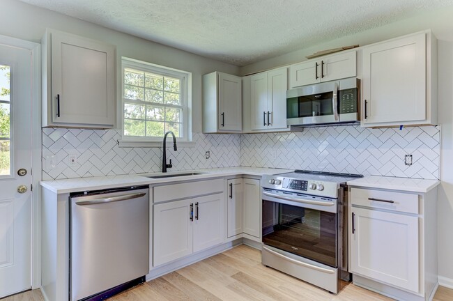Photo - 2326 Brittany Dr