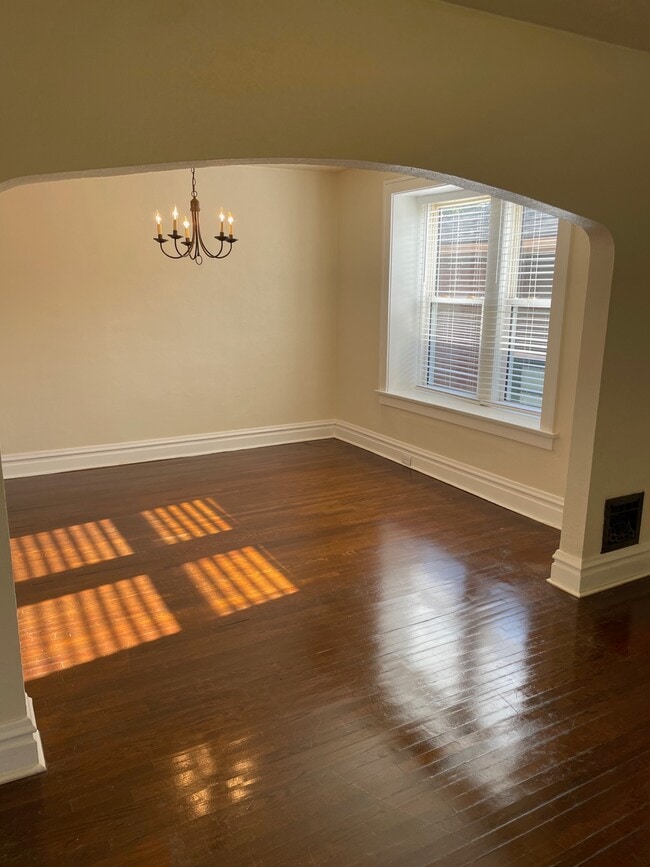 Photo - 3640 Keokuk St