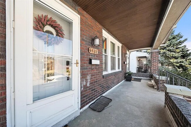 Photo - 4462 Wallace St