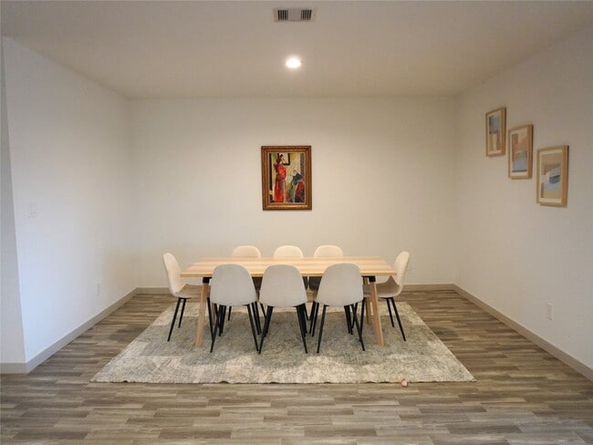 Photo - 6823 Dell Vista Drive