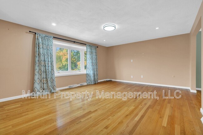 Photo - 7 Briarwood Rd