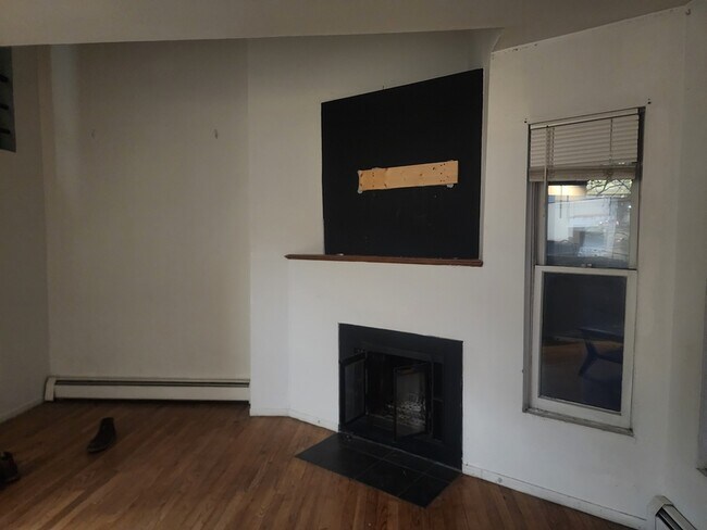 Photo - 125 Union St Unit 2