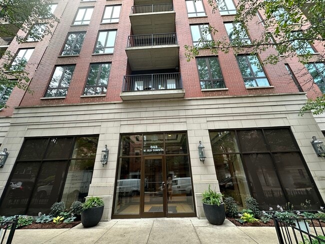 Photo - 343 W Old Town Ct Unit 408