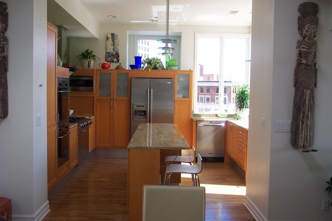 Apartment Photo - Manhattan Place Apartments