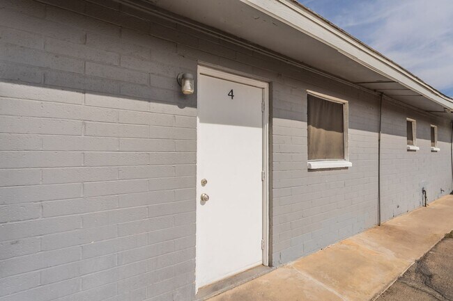 Photo - Devonshire Apartments