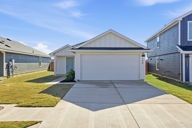 Building Photo - 258 Bull Lake Cir