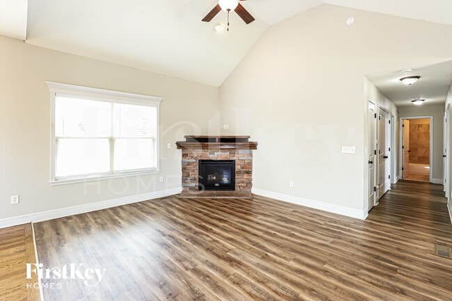 Photo - 15309 Sycamore St