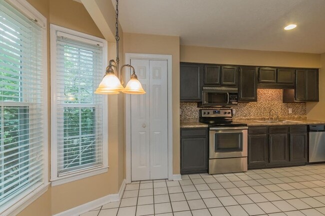 Photo - 8825 Ashton Ct