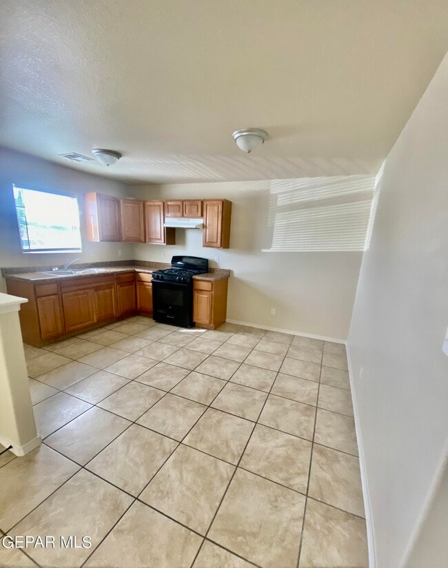 Photo - 9389 San Lorenzo Ave