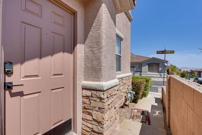 Photo - CHARMING 3 BEDROOM TOWN HOME