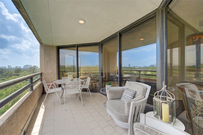 Building Photo - 101 Westcott St Unit 802