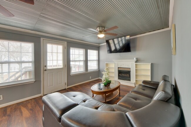 Photo - 145 Sunflower Ct
