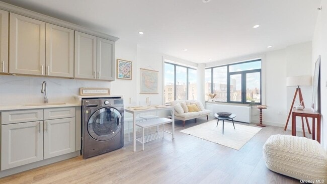 Photo - 63-68-68 Austin St Unit 5D