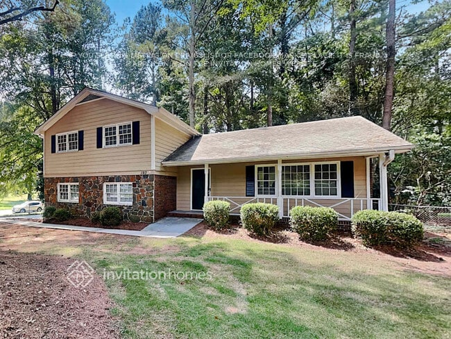 Building Photo - 193 Gloster Rd NW Rental
